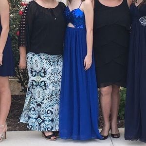 Size 3/4 formal dress, worn once!